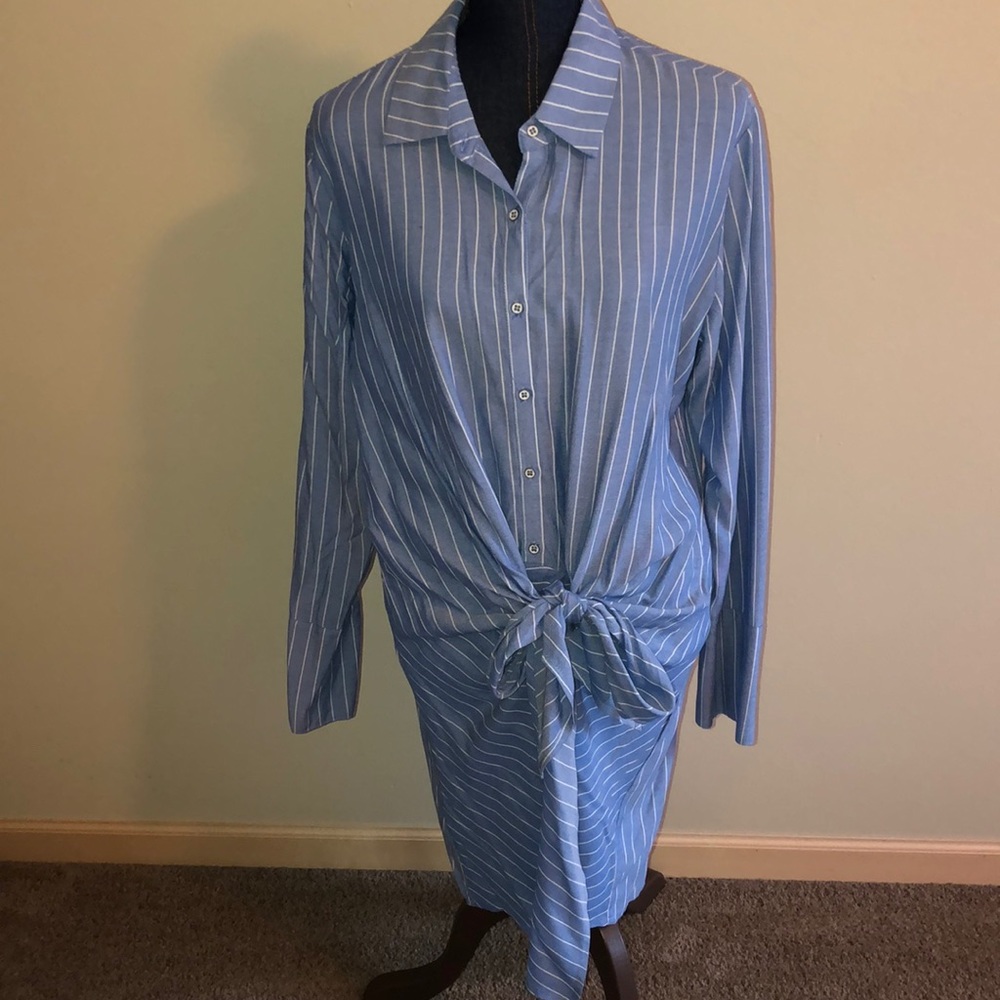 Socialite Tie Front Dress - Picture 3 of 8